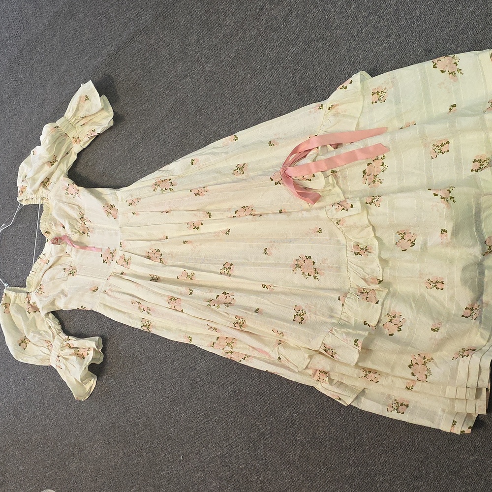 Lacemadw Floral Off-Shoulder Maxi Dress with Pink Accents